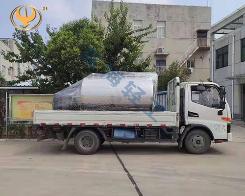 新疆3吨制冷罐装车